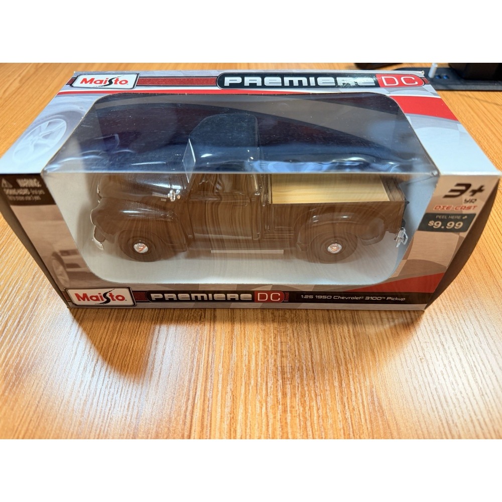 Maisto Premiere DC 1:25 1950 Chevrolet 3100 Pickup Diecast Car Black Open Box